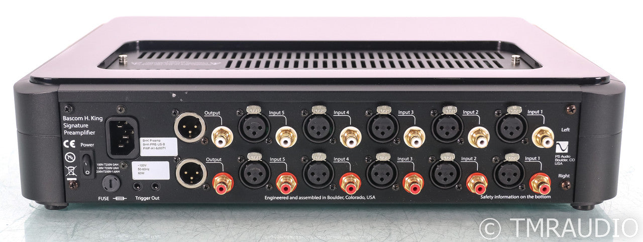 PS Audio BHK Signature Stereo Tube Hybrid Preamplifier; Black; Remote (Used) (1/9)