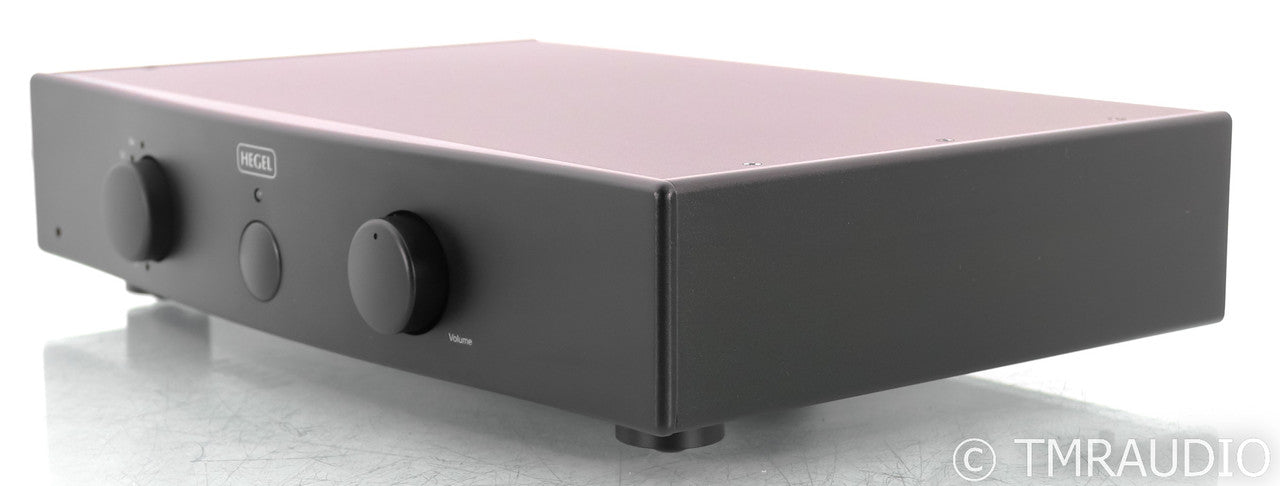 Hegel P20 Stereo Preamplifier; P-20; Black; Remote