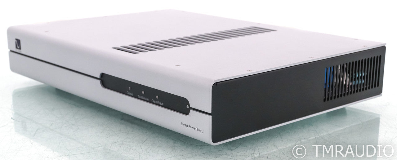 PS Audio Stellar PowerPlant 3 AC Power Line Regenerator; Remote; Silver (Used)