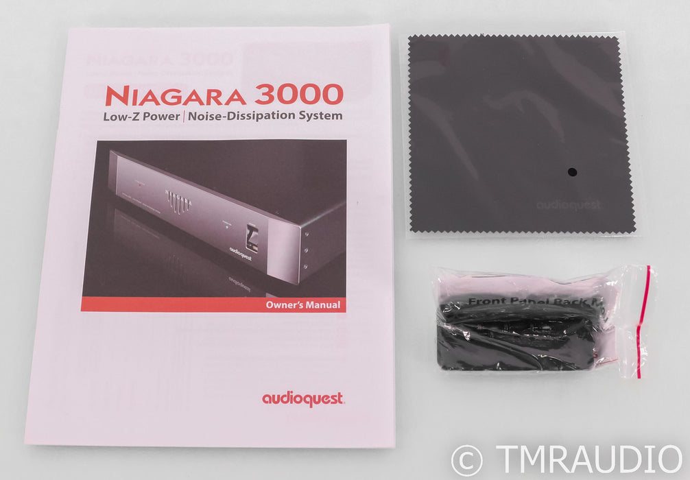 AudioQuest Niagara 3000 AC Power Line Conditioner; Rack Mountable (Open Box)