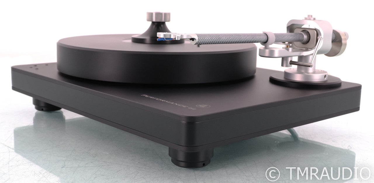 Clearaudio Performance DC Turntable; Magnify Tonearm; Maestro MM Cartridge