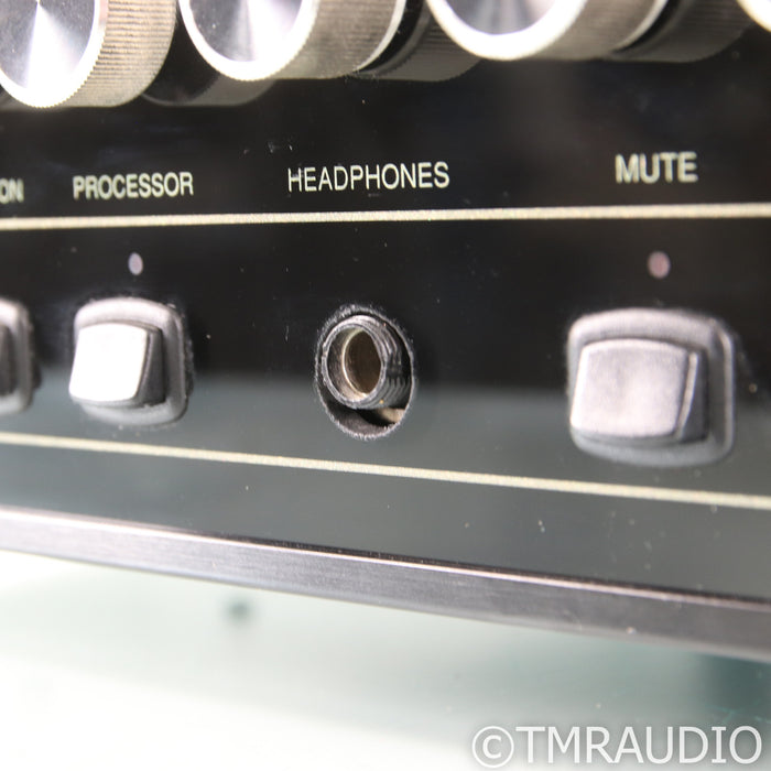McIntosh C40 Stereo Preamplifier; MM Phono; C-40
