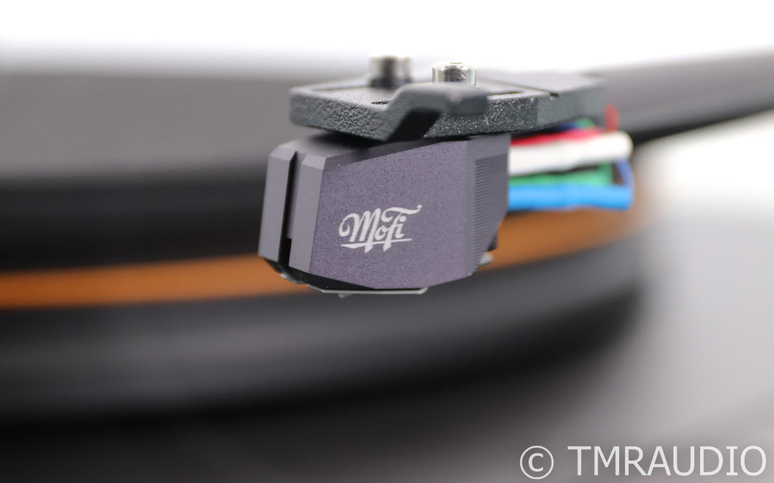 MoFi Ultradeck+M Belt Drive Turntable; MasterTracker Moving Magnet Cartridge