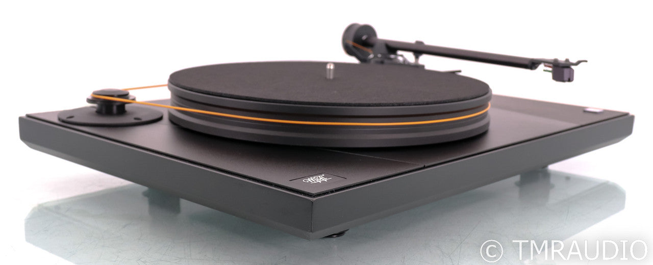 MoFi Ultradeck+M Belt Drive Turntable; MasterTracker Moving Magnet Cartridge