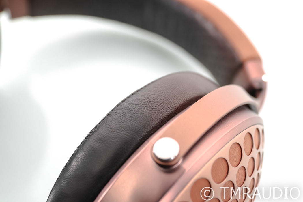 Focal Stellia Closed Back Headphones; Chocolate Leather (1/1)