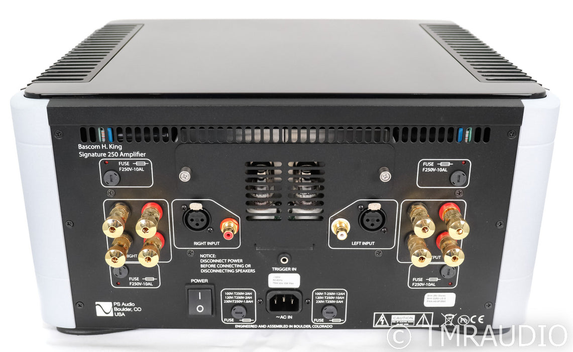 PS Audio BHK 250 Stereo Tube Hybrid Power Amplifier; Signature; Silver (Used)
