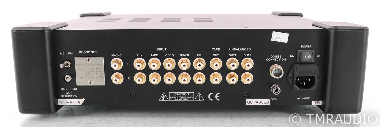 Doge 8 Clarity Stereo Tube Preamplifier; Remote; MM / MC Phono