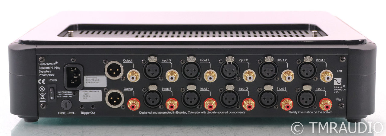 PS Audio BHK Signature Stereo Tube Hybrid Preamplifier; Remote; Black (Used)