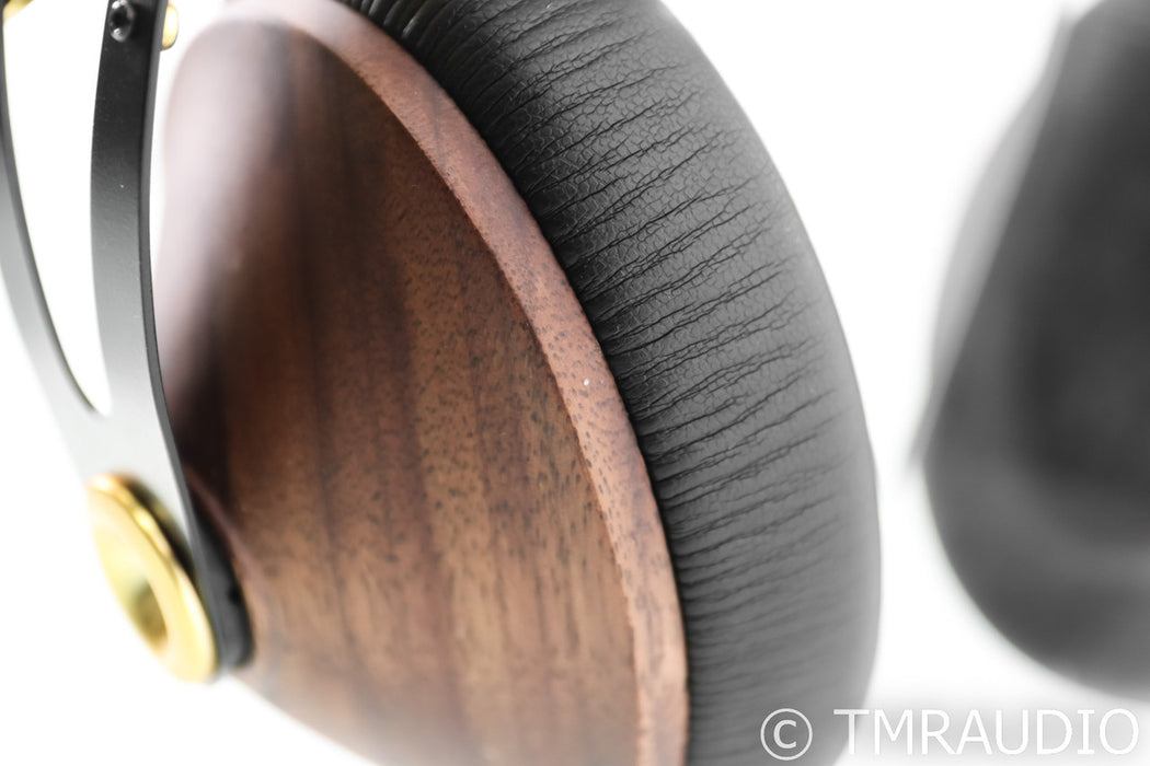 Meze 99 Classics Closed Back Headphones; Walnut Gold