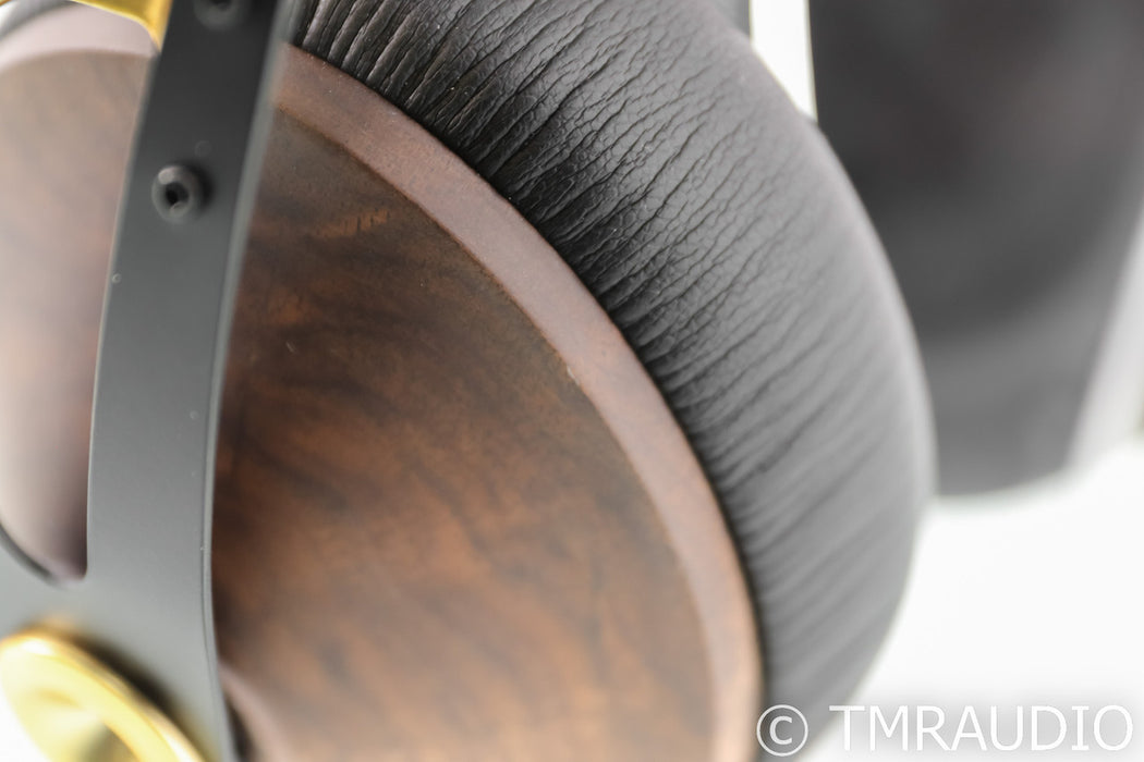 Meze 99 Classics Closed Back Headphones; Walnut Gold