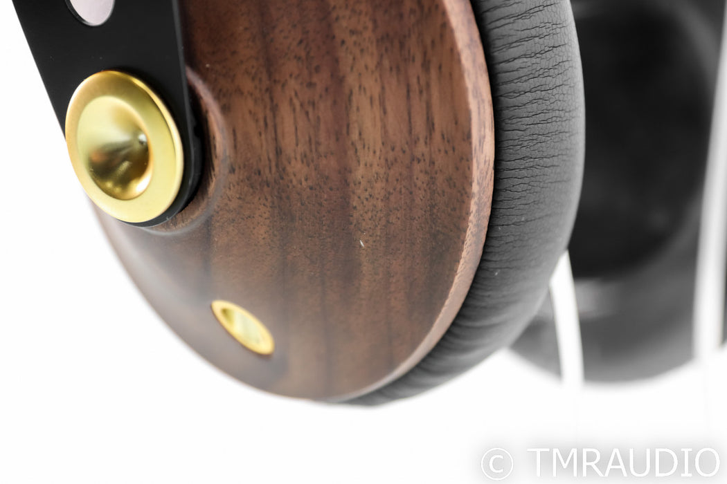 Meze 99 Classics Closed Back Headphones; Walnut Gold