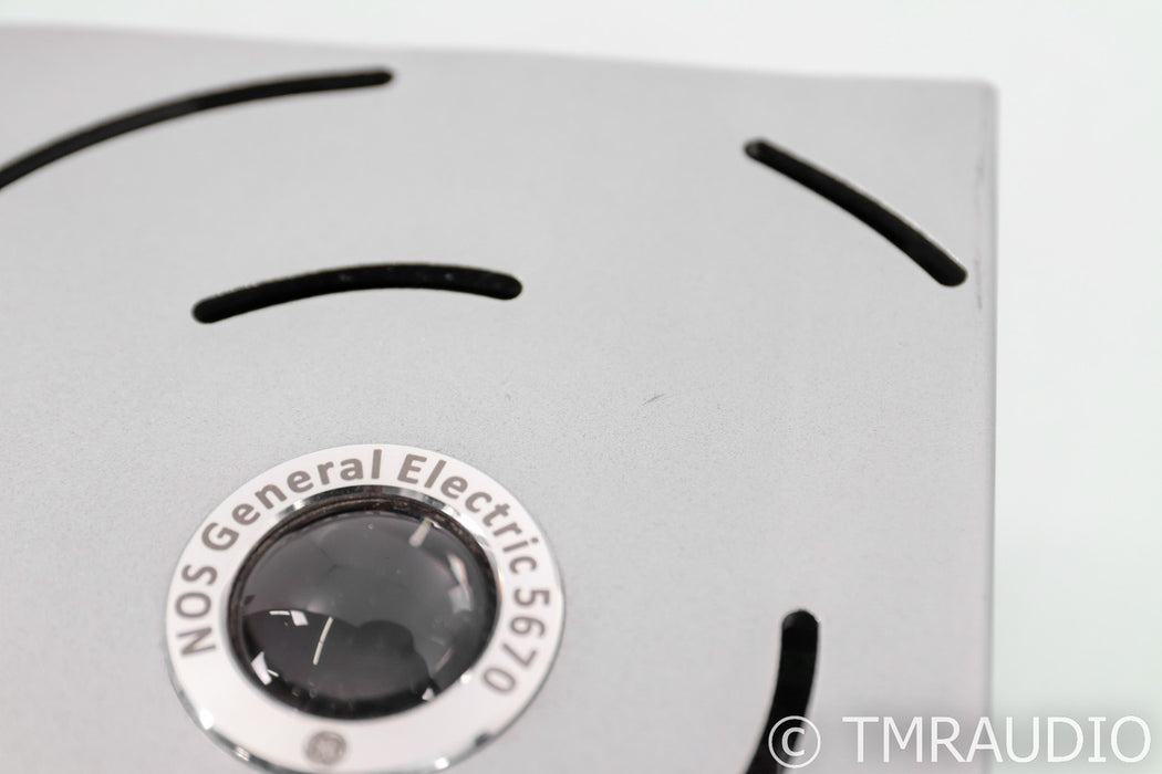 iFi Audio iDSD DAC / Headphone Amplifier; D/A Converter; USB; Airplay; Remote