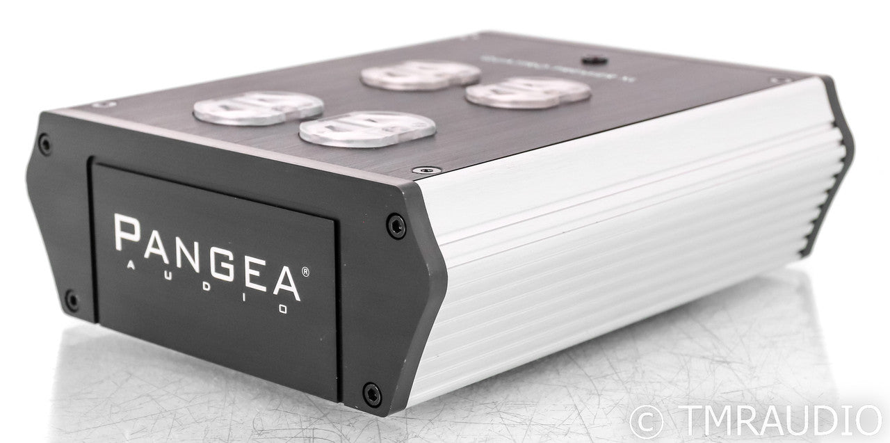 Pangea Quattro Premier XL AC Power Distributor; 20A