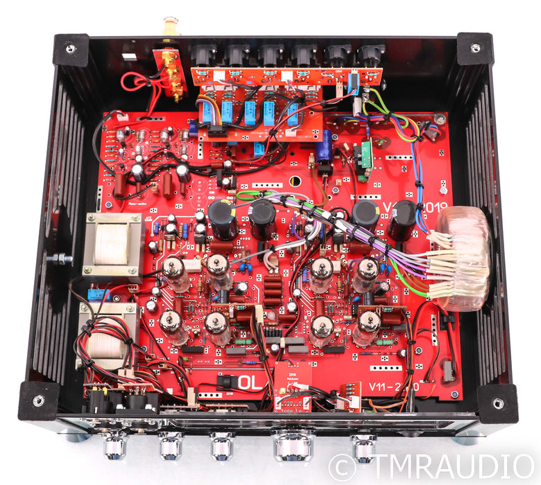 AudioValve Solaris Stereo Tube Integrated Amplifier; MM Phono; Remote
