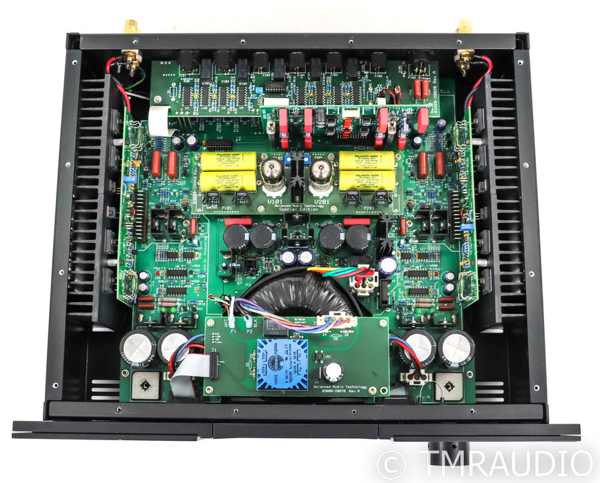 BAT VK-3000SE Stereo Tube Hybrid Integrated Amplifier; Black; Remote