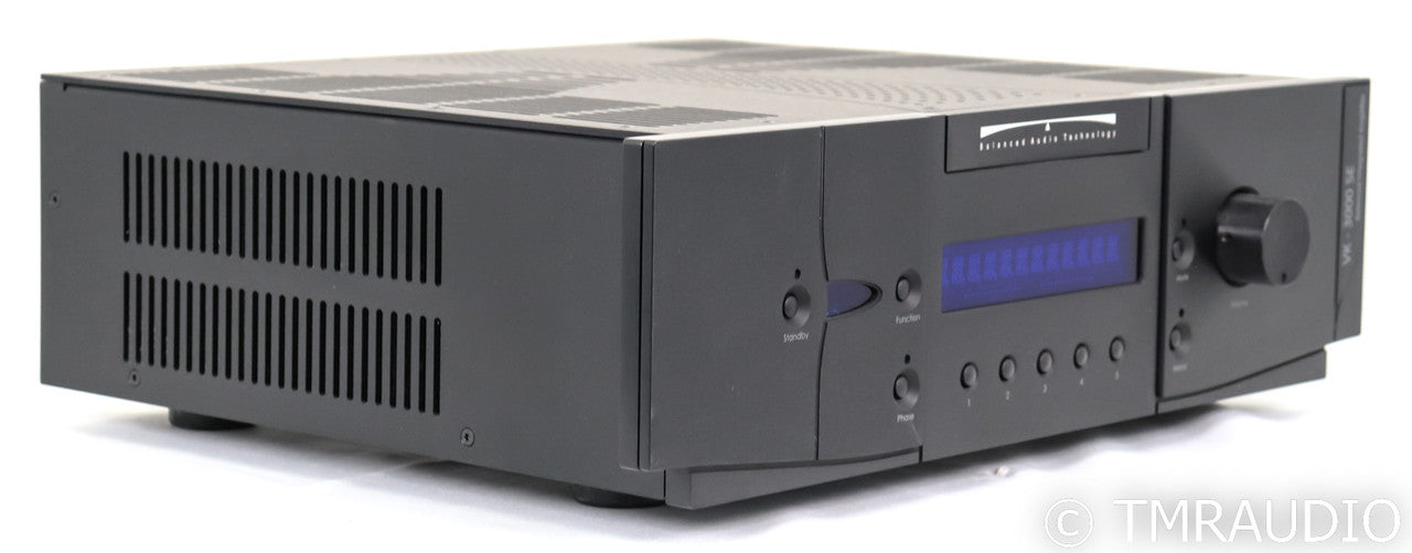 BAT VK-3000SE Stereo Tube Hybrid Integrated Amplifier; Black; Remote