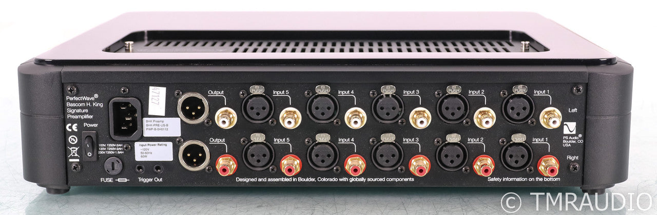 PS Audio PerfectWave BHK Stereo Tube Hybrid Preamplifier; Black; Remote (Used)
