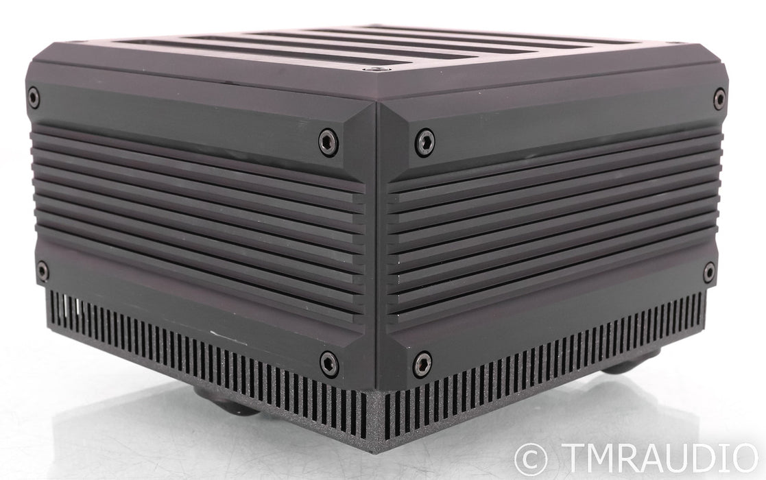 IsoTek Evo3 Titan AC Power Line Conditioner; Black; 20A