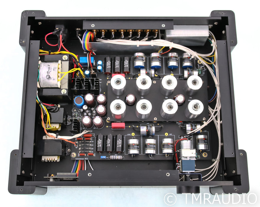 Doge 8 Clarity Stereo Tube Preamplifier; Remote; MM / MC Phono