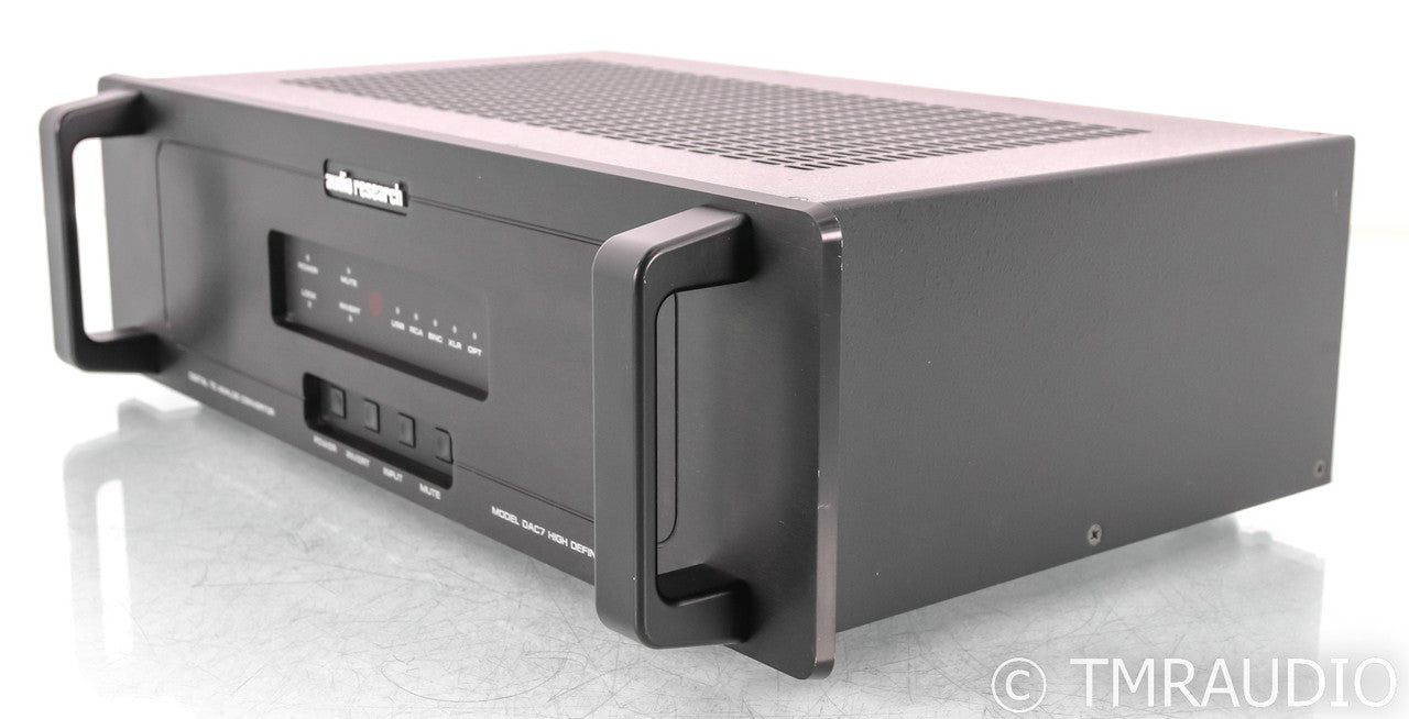 Audio Research DAC7 DAC; D/A Converter; DAC-7; Black; Remote