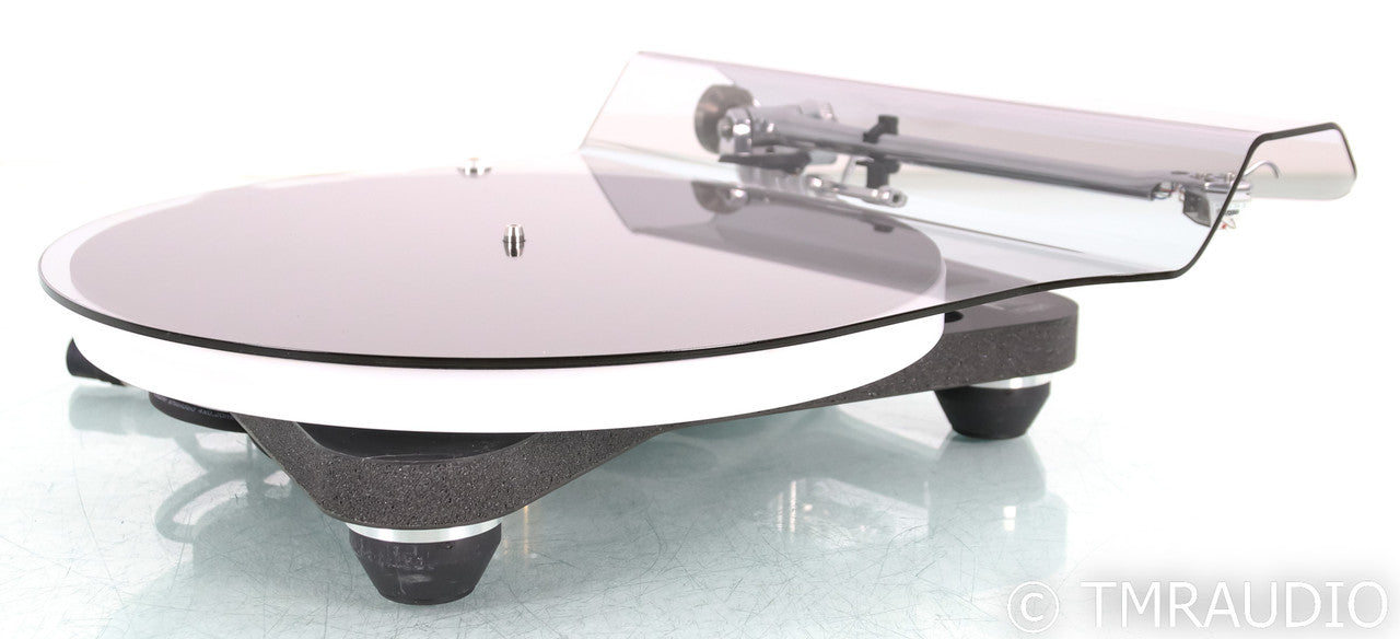 Rega Planar 10 Belt Drive Turntable; Apheta 3 MC Cartridge; P10