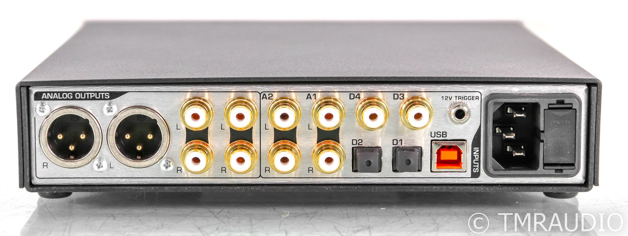 Benchmark DAC2 HGC DAC / Headphone Amplifier; D/A Converter; Silver; Remote