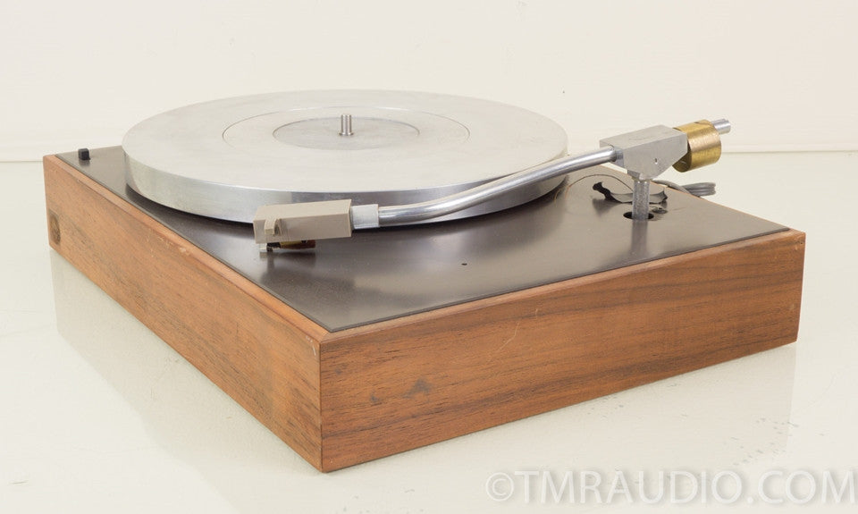 AR Turntable