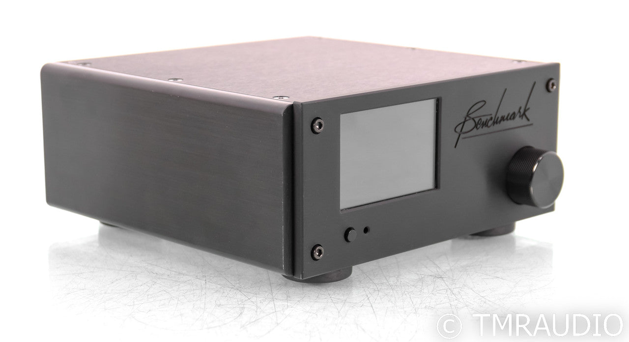 Benchmark LA4 Stereo Preamplifier; LA-4; Remote; Silver
