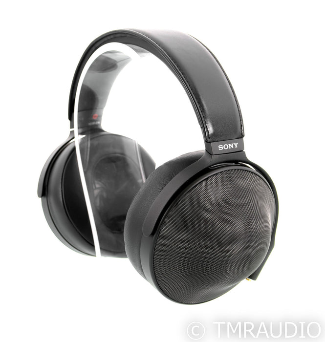 Sony MDR-Z1R Closed Back Headphones; MDRZ1R