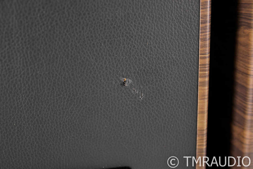 FocaL Aria 906 Bookshelf Speakers; Noyer Pair