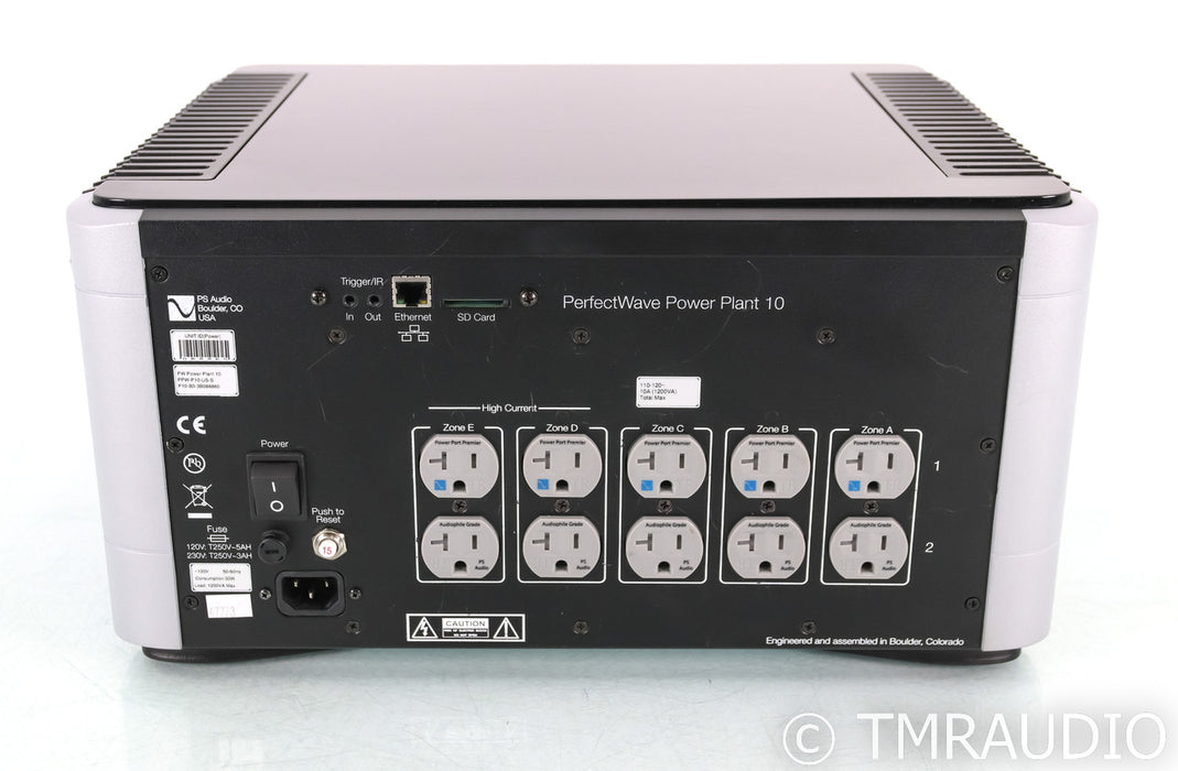PS Audio PerfectWave PowerPlant 10 Power Line Conditioner; Silver (No Remote)
