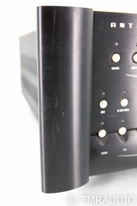 Anthem Statement D2 7.1 Channel Home Theater Processor; Remote