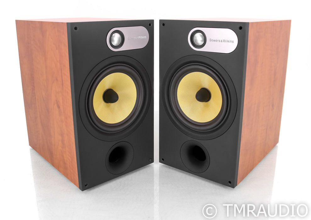 B&W 685 Bookshelf Speakers; Cherry Pair