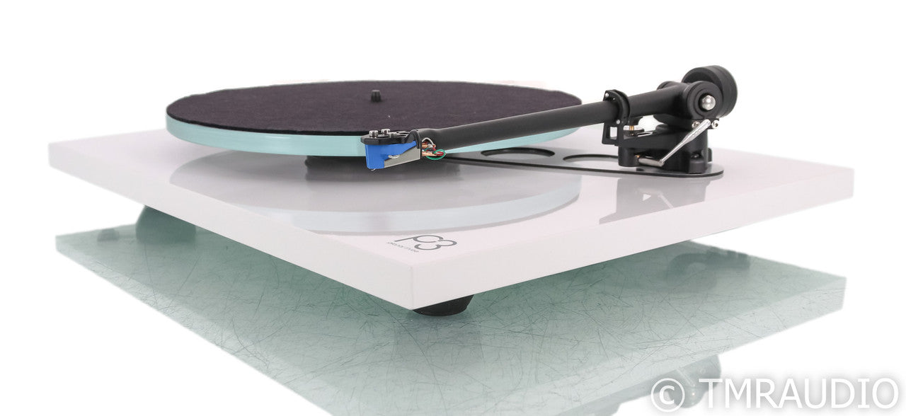 Rega Planar 3 Belt-Drive Turntable; P3; Elys 2 MM Cartridge