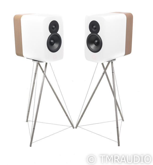 Q Acoustics Concept 300 Bookshelf Speakers; White / Light Oak Pair w/ Stands