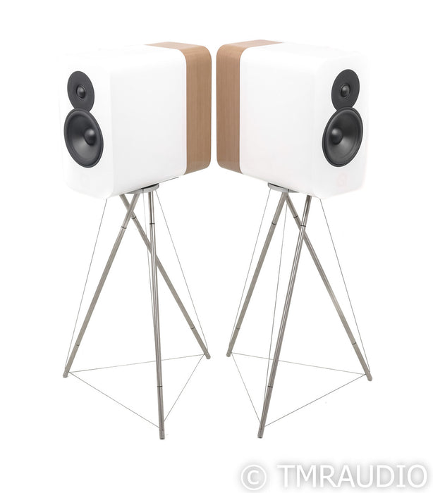 Q Acoustics Concept 300 Bookshelf Speakers; White / Light Oak Pair w/ Stands