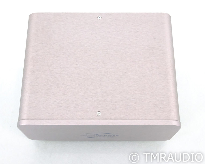 Audience aR6-T4 AC Power Line Conditioner; AR6T4; Silver