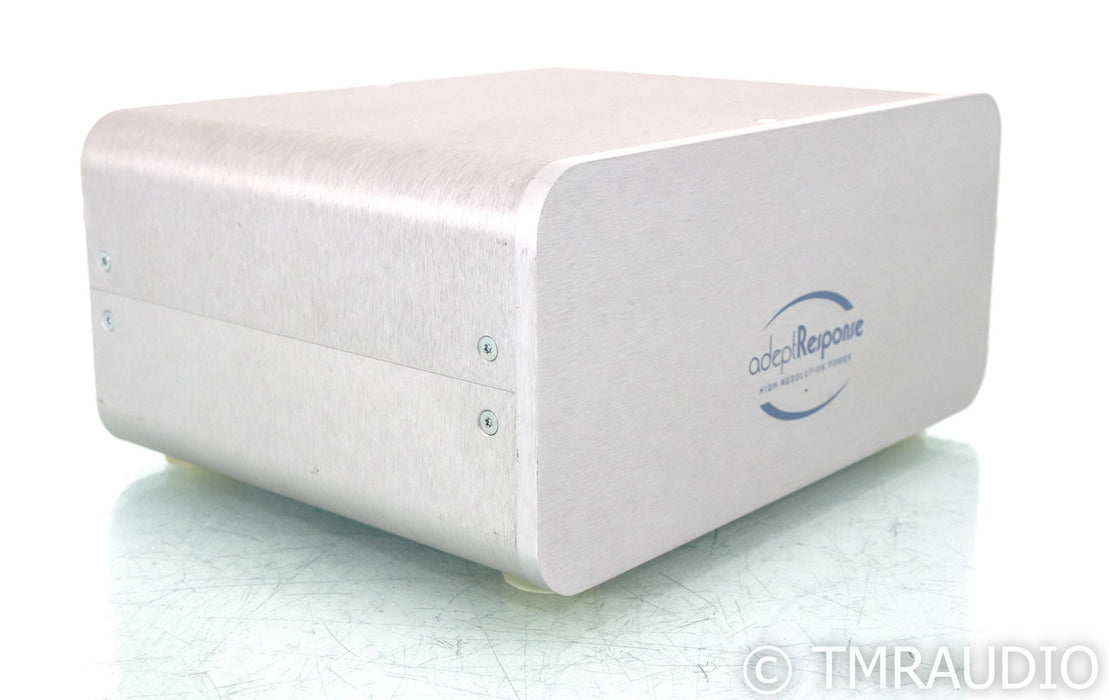 Audience aR6-T4 AC Power Line Conditioner; AR6T4; Silver
