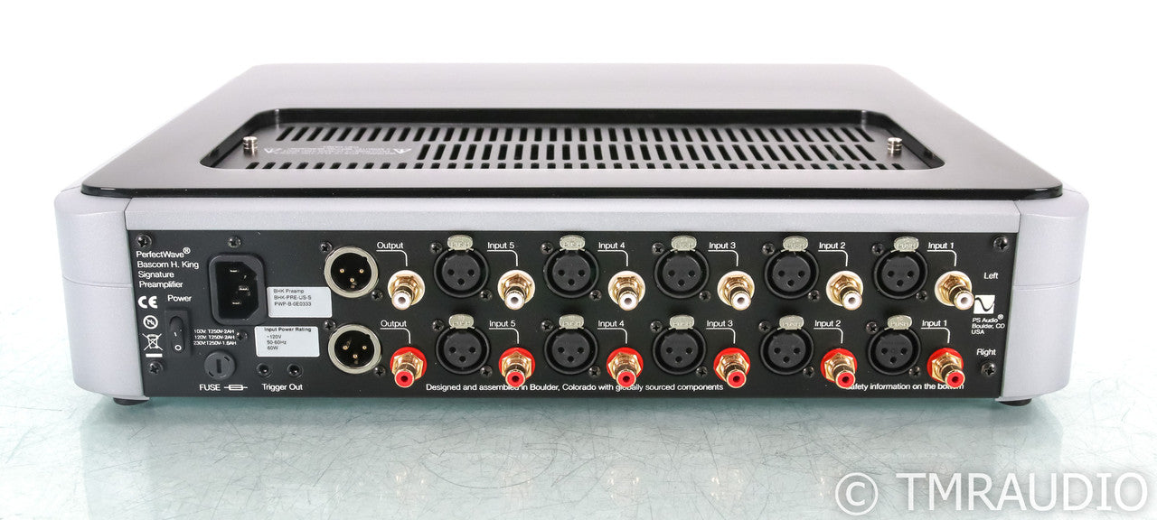 PS Audio BHK Signature Stereo Tube Hybrid Preamplifier; Remote; Manual, Silver