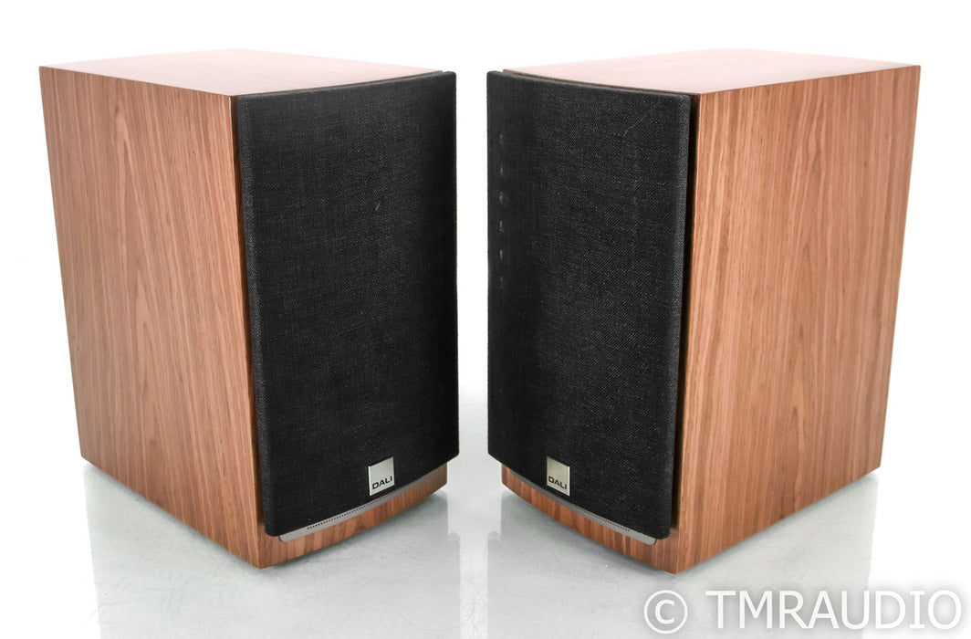 Dali Rubicon 2C Powered Bookshelf Speakers; 2-C; BluOS; Walnut Pair w/ Hub