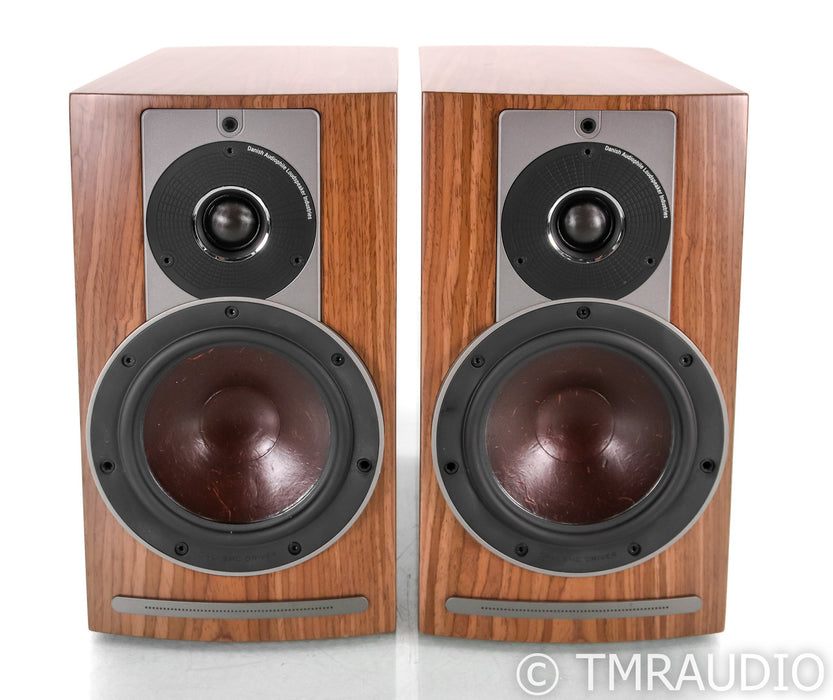 Dali Rubicon 2C Powered Bookshelf Speakers; 2-C; BluOS; Walnut Pair w/ Hub