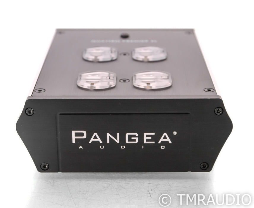 Pangea Quattro Premier XL AC Power Distributor; 20A