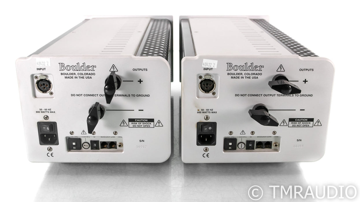 Boulder 850 Balanced Mono Power Amplifiers; Silver Pair