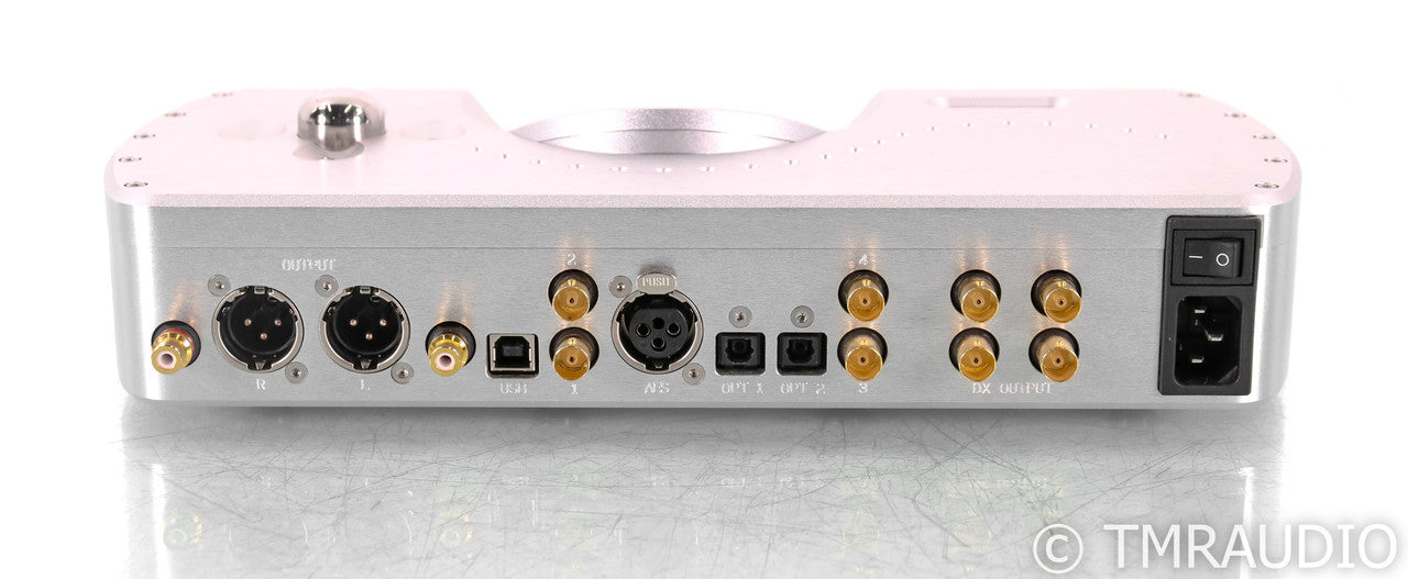 Chord Electronics DAVE DAC / Headphone Amplifier; Remote; Silver