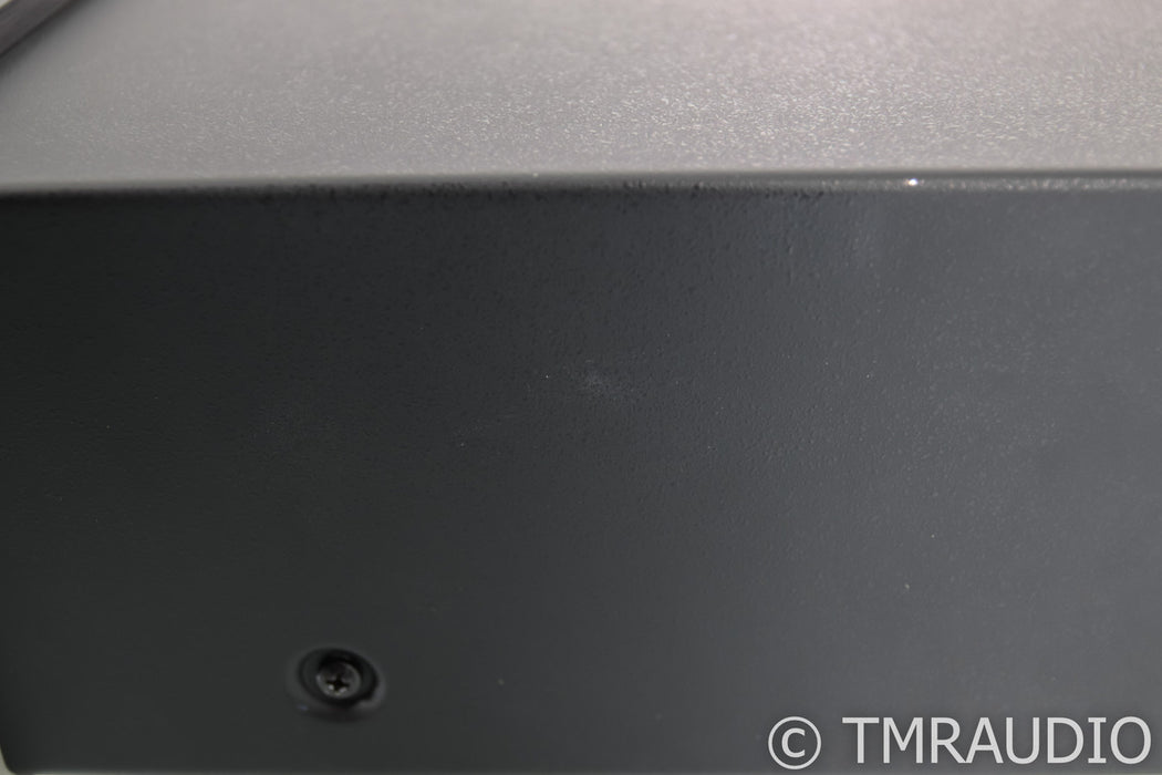 McIntosh MR85 Digital AM / FM Tuner; MR-85