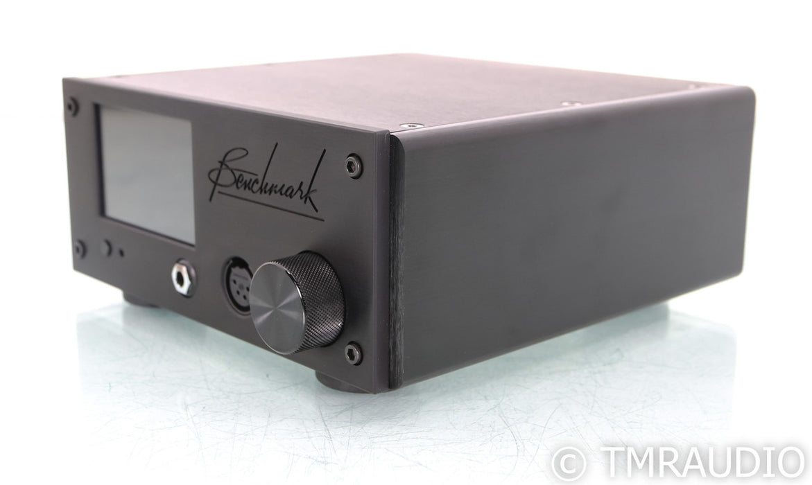 Benchmark HPA4 Headphone Amplifier; Black; Remote (Open Box)