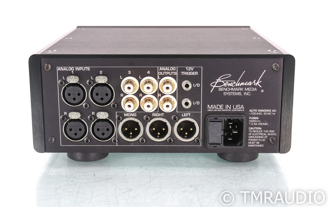 Benchmark HPA4 Headphone Amplifier; Black; Remote (Open Box)