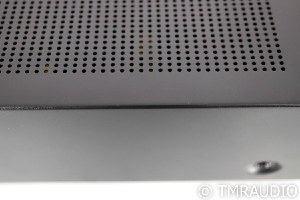 NAD C 390DD Digital Integrated Power Amplifier; C390DD; DAC; Remote