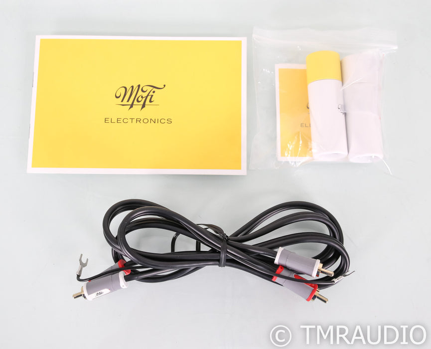 MoFi StudioDeck Belt Drive Turntable; StudioTracker MM Cartridge