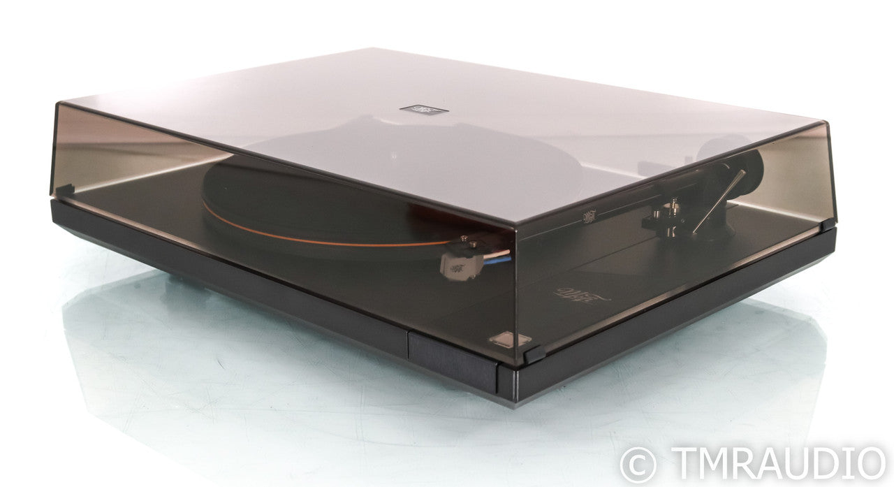 MoFi StudioDeck Belt Drive Turntable; StudioTracker MM Cartridge